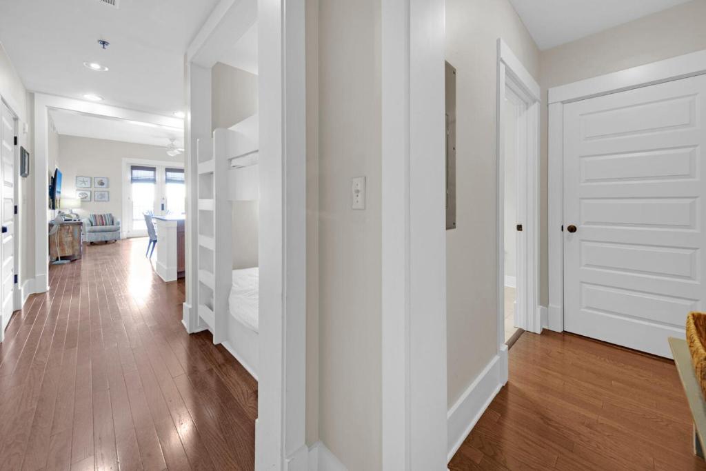 Redfish Village 409 top floor stay on 30A photo 2