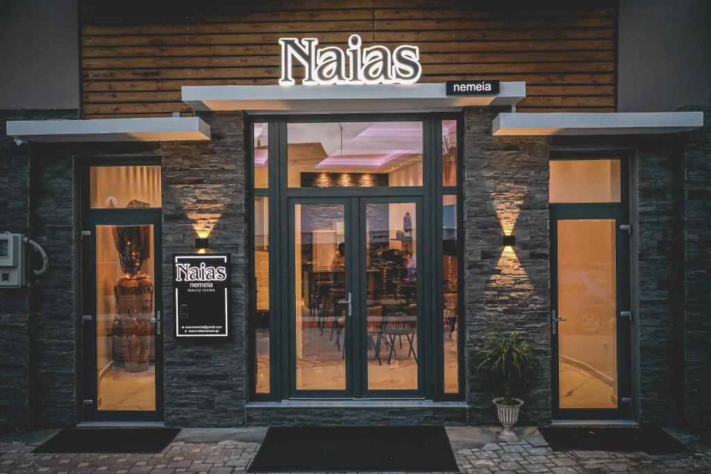 Naias Nemeia Luxury Rooms