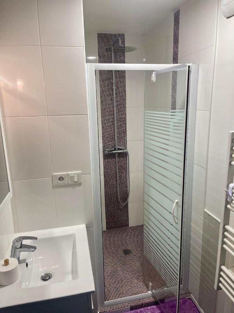 Appartement F1 IDF ,4 pers photo 2