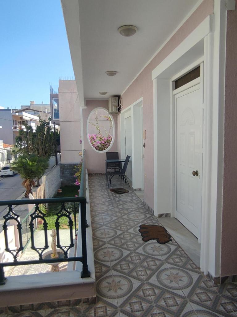 Spacious Apartment photo 3