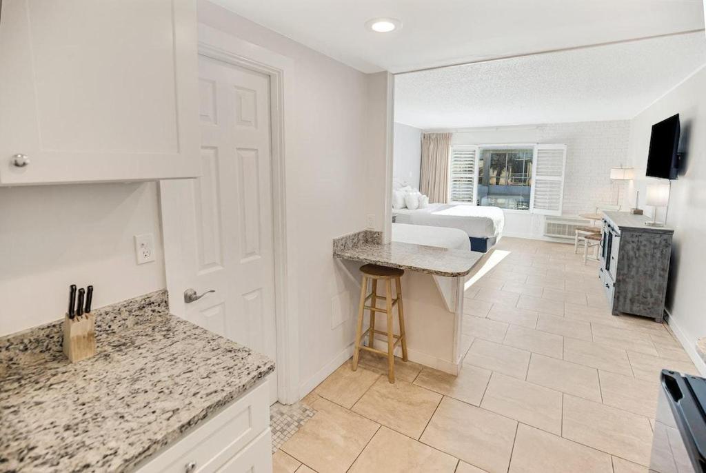 Coastal Living Ocean View Room 2nd Floor photo 4
