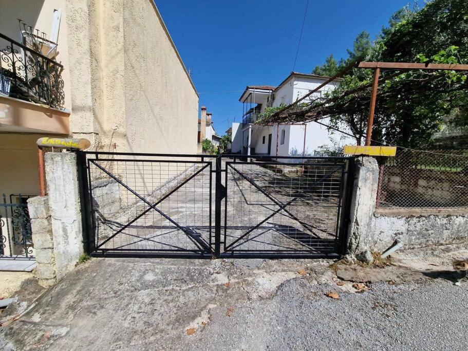 Σπίτι στο χωριό photo 2