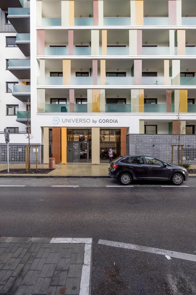 BB Apartment - 2BR with parking close to centre