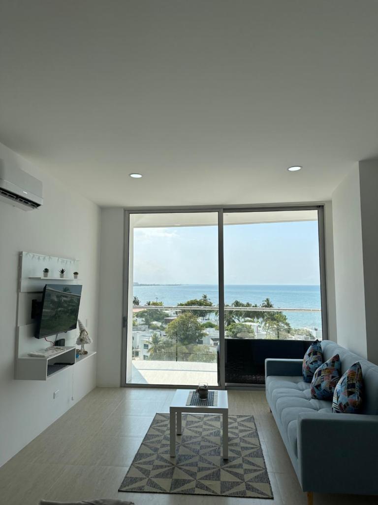 EXCLUSIVO APTO CON VISTA Y FRENTE AL MAR photo 1