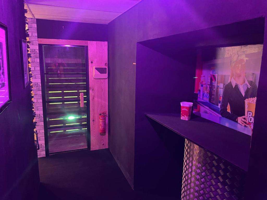 Cinema Paradiso - Appartement de charme avec Sauna, Hammam, spa photo 3