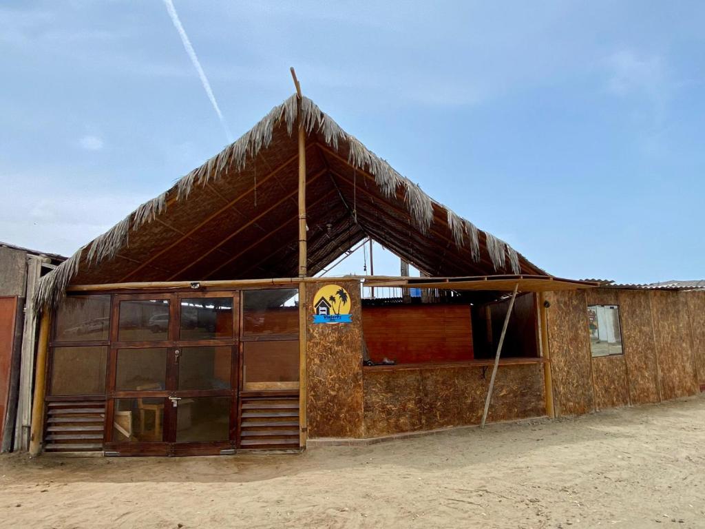 VIAJEROS TUQUILLO BEACH