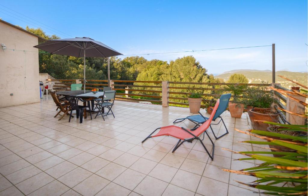 4 Bedroom Stunning Home In Cargse photo 3