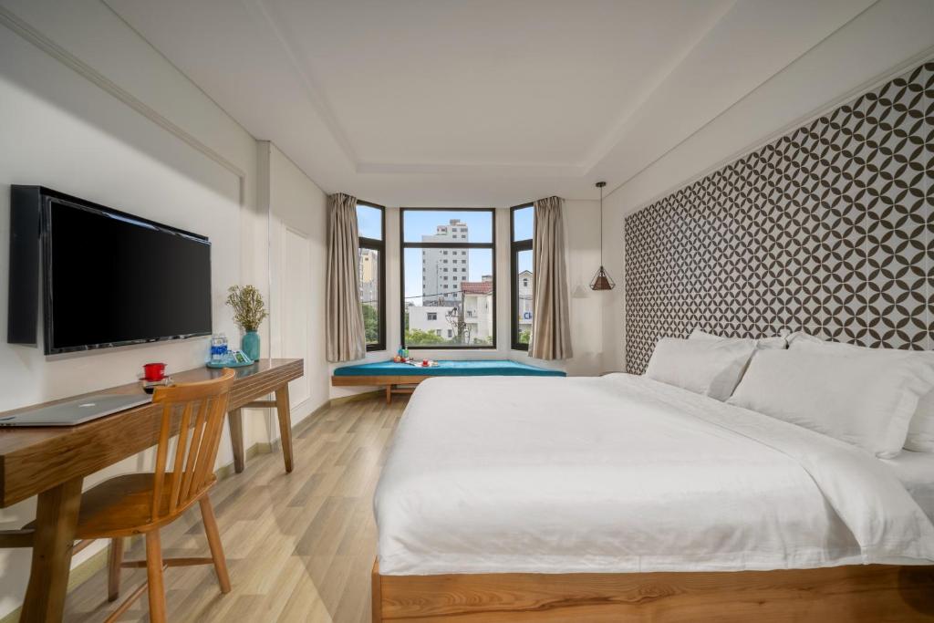 Brilliant Majestic Hotel & Cafeteria