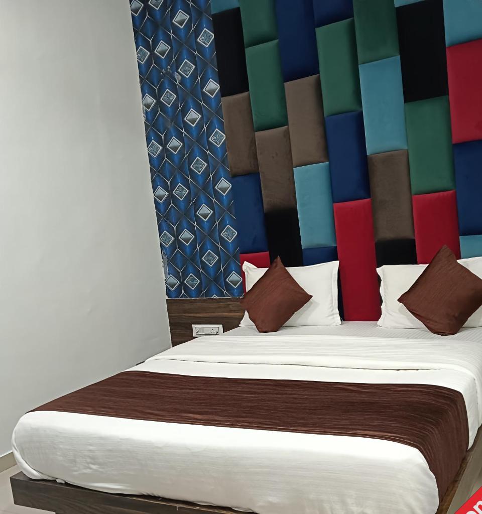 Hotel Rudrax - Anand photo 4