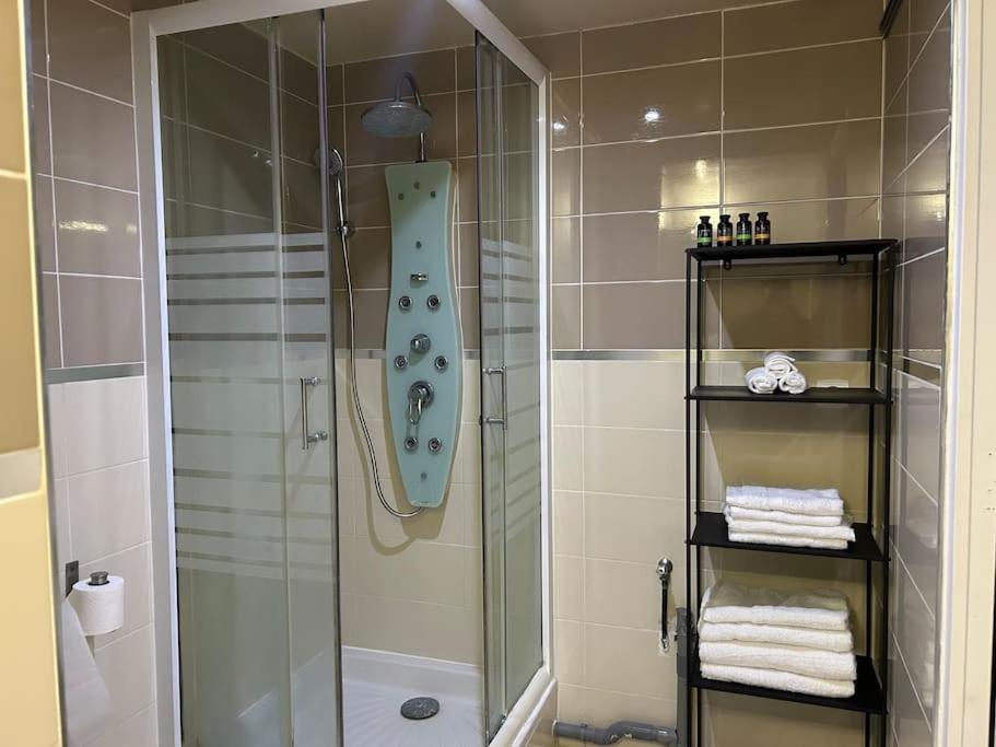 Cosy Studio - 10 min away from CDG aeroport - 30 min away from Paris - Parc Asterix - Olympic Games 2024 photo 2