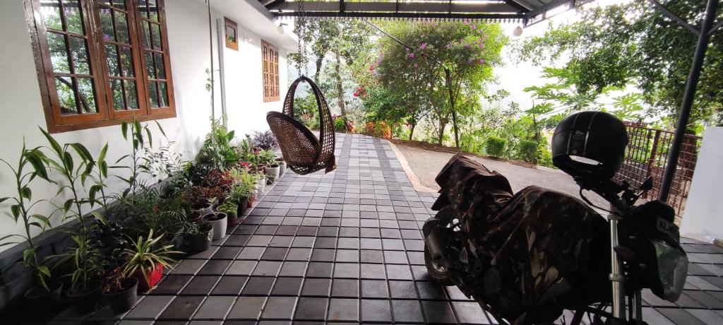 Koonamparayil Home Stay Munnar Anaviratty-Family Only photo 1