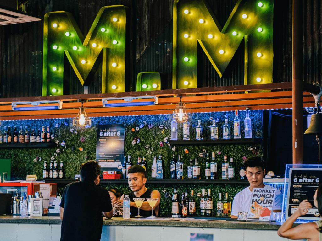 Mad Monkey Cebu City photo 2