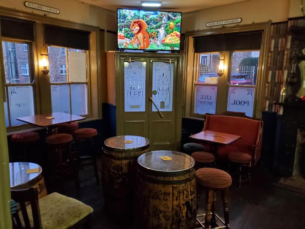 The Queens Arms Hotel