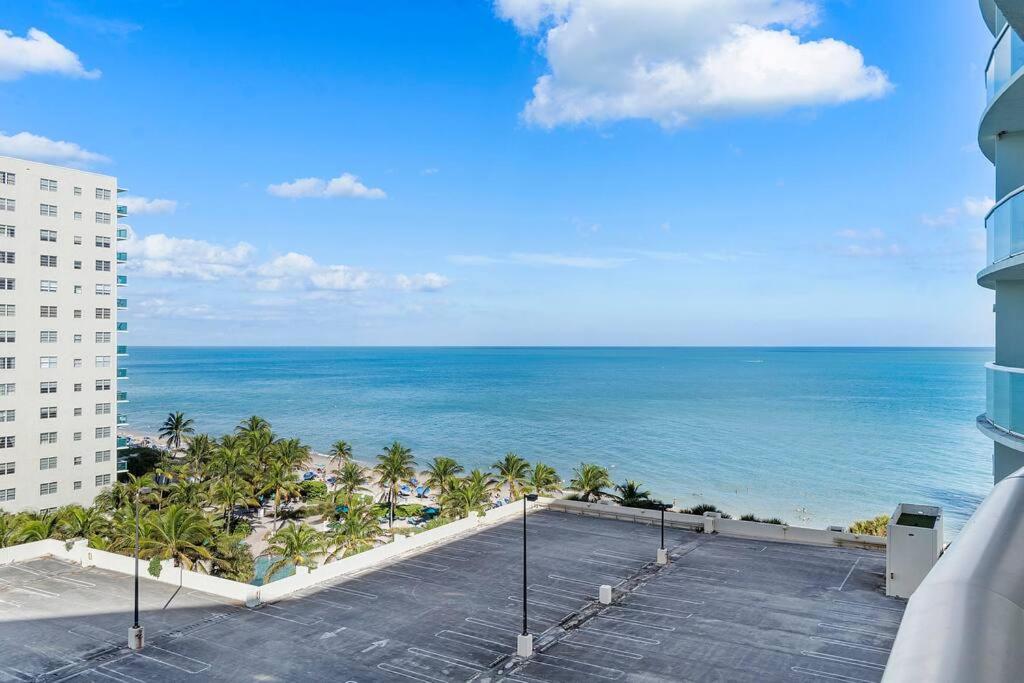 The Nest On Hollywood Beach PLS BE AWARE THAT I CANNOT RESPOND TO REQUESTS UNTIL BOOKING IS CONFIRMED u can contact chaimtenzer g com photo 2