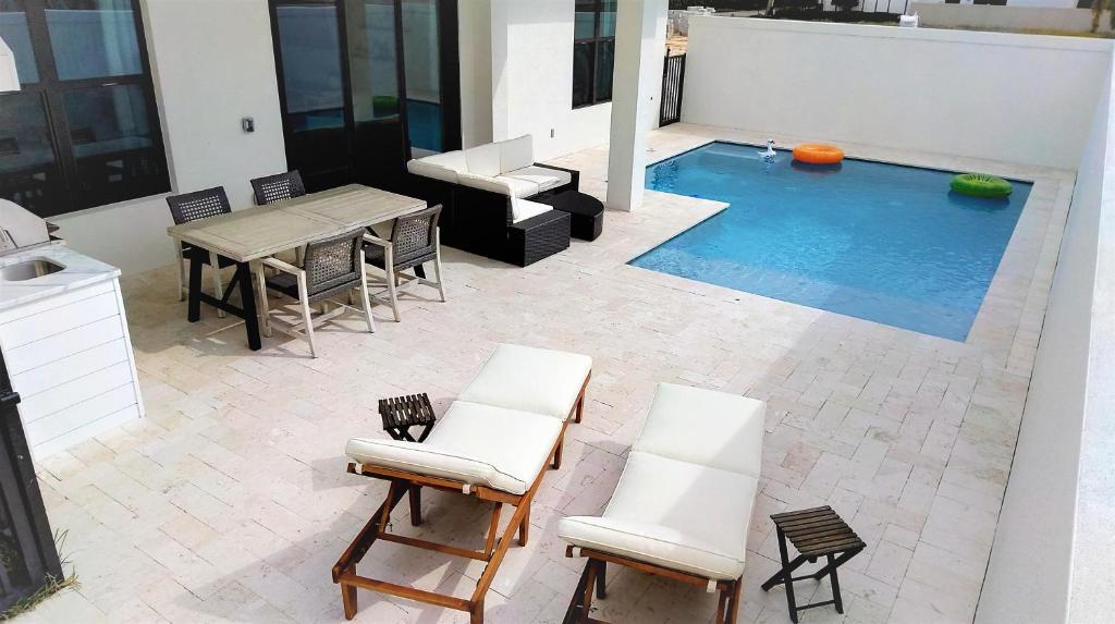 BRAND NEW - 4BD3BTH - Lely Resort - Heated Pool - Players Club Included - Min 2 Week Stay photo 4