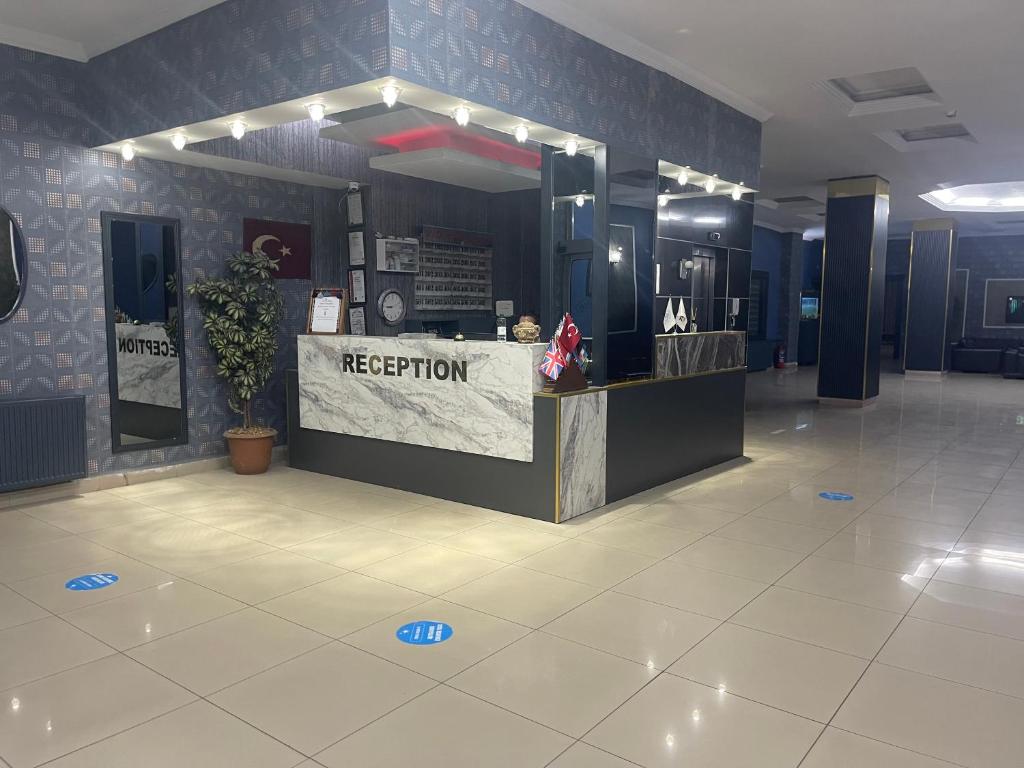 Madi Hotel photo 3