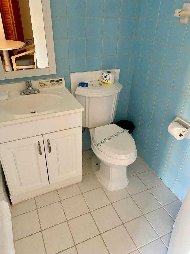 Point Salines Hotel photo 1