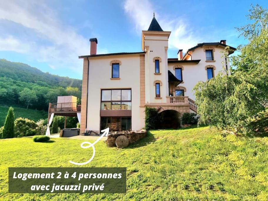 Dépendance du château avec jacuzzi privé photo 1