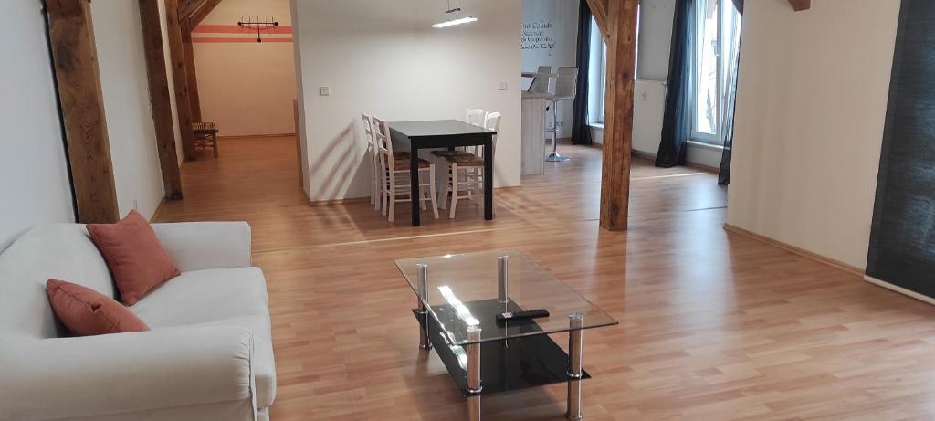 Apartment Cottbus City mit Blick über die Dächer - für Treppensteiger photo 1