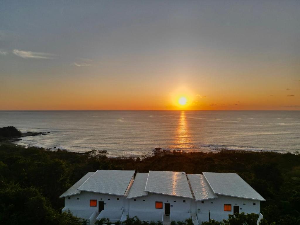 Les Roches - Paradise Retreat photo 1