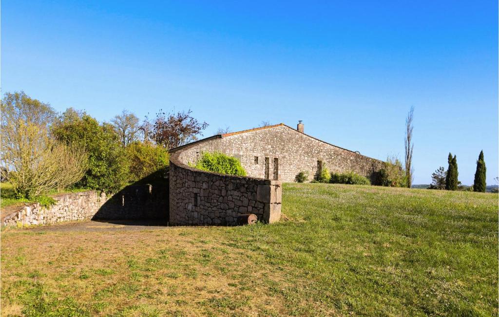 Amazing Home In Tombeboeuf With Private Swimming Pool, Can Be Inside Or Outside