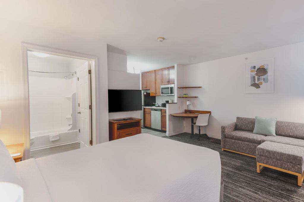 TownePlace Suites Stafford photo 4