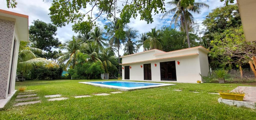Rancho Lyon Playa Costa Azul photo 3