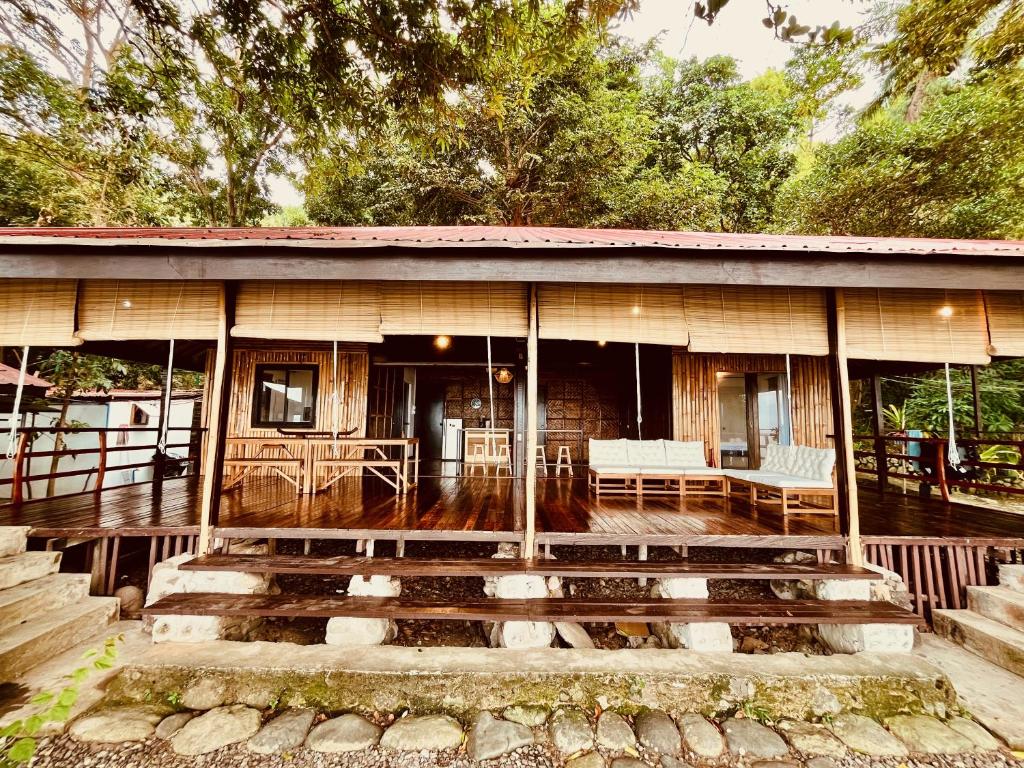Villa Milagros Dive Inn Anilao