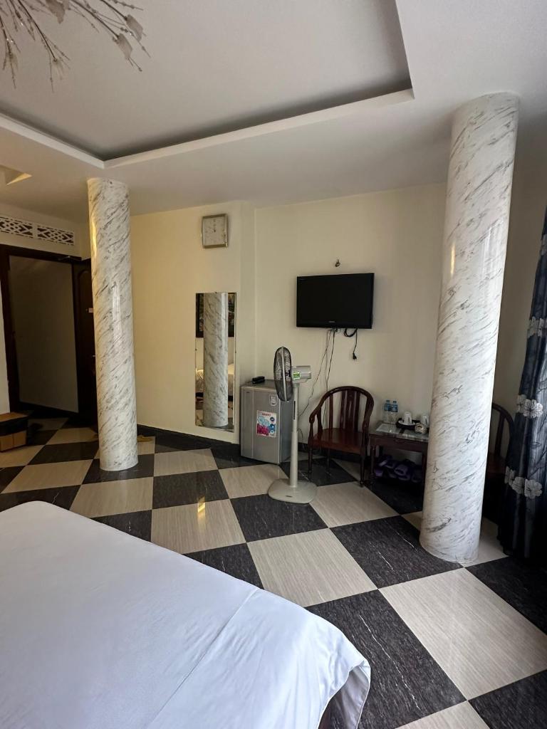 Khách sạn Rừng Lan