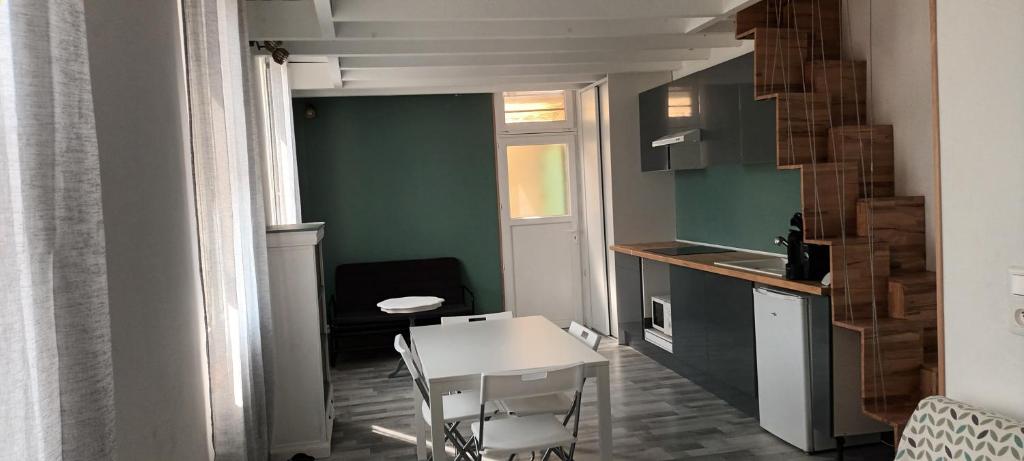 Maison de ville - vue sur la Sainte Baume photo 3