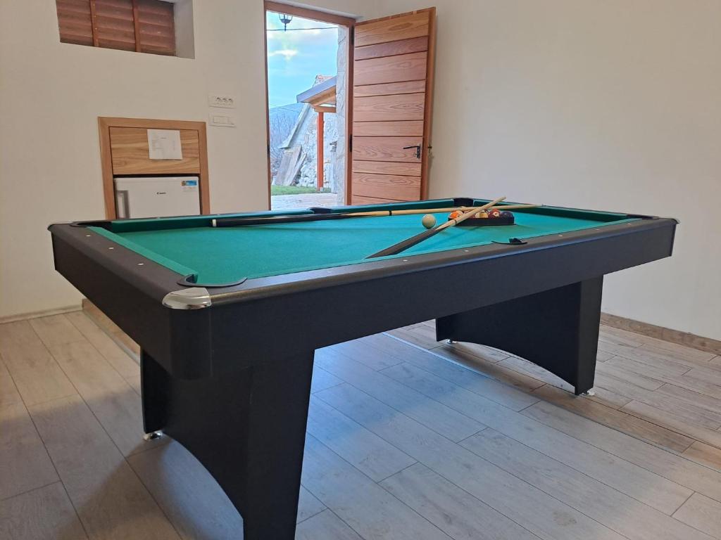 Patakun holiday home for 5, with heated pool photo 2