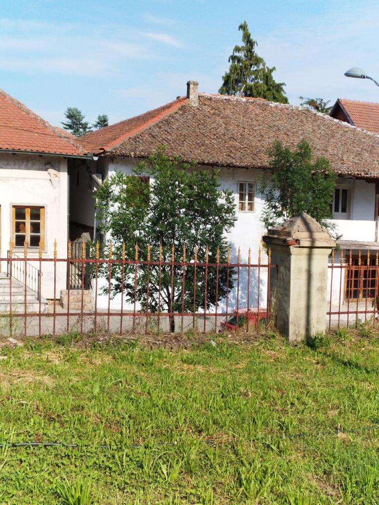 Apostolovic’s House: a cultural monument in Grocka photo 1