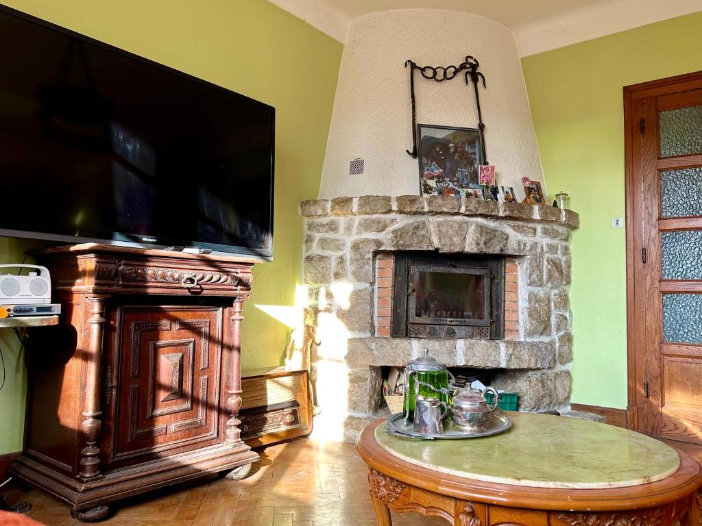 Chambre d'hôte a Yenne avec télé photo 3