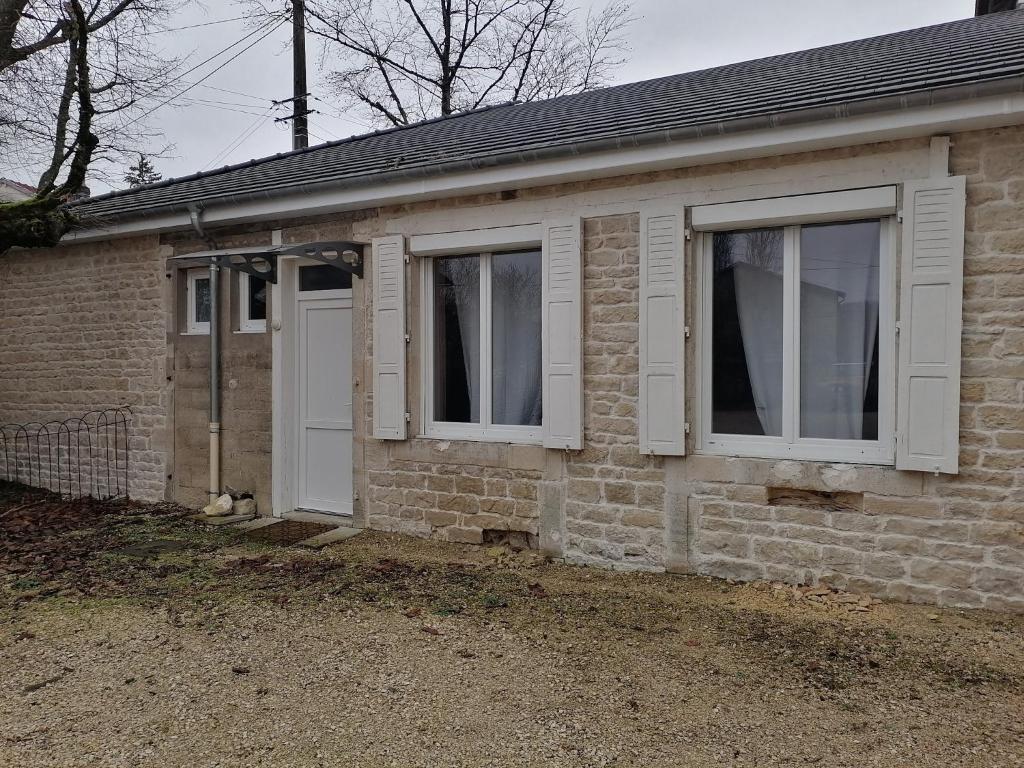 Au petit logement photo 3