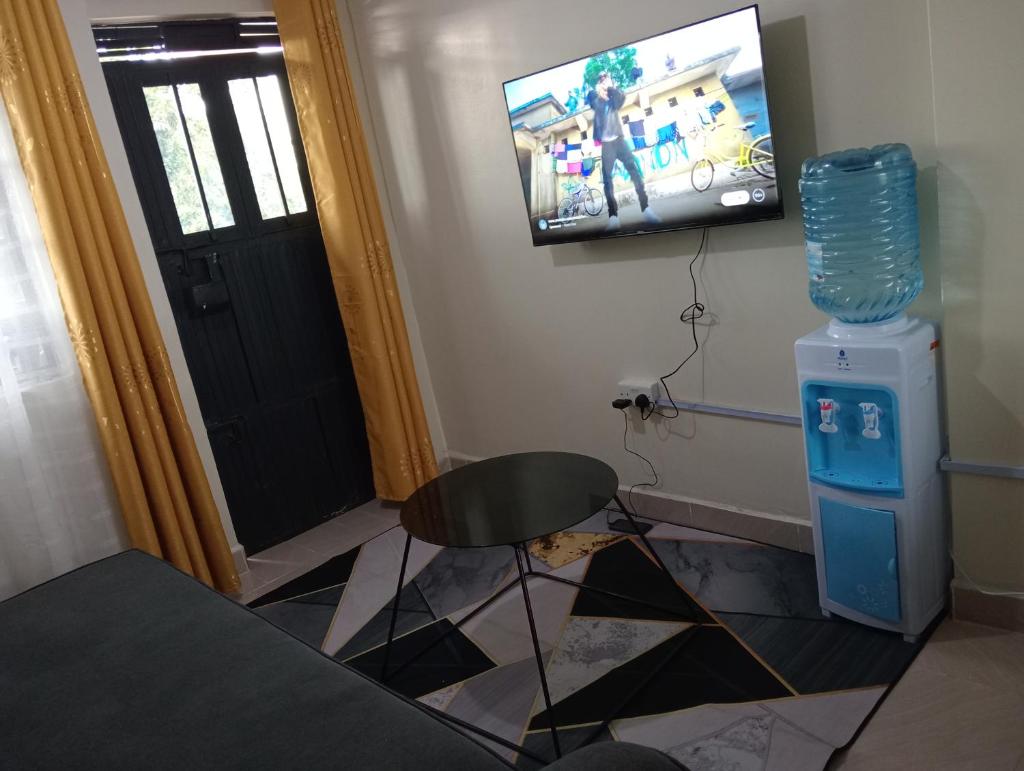 Lora's Haven Homes Studio Apartment photo 3