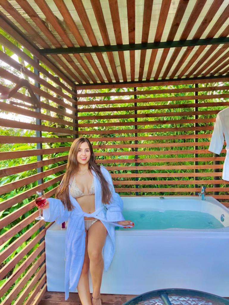 Gaia Glamping Elegancia Escarlata refugio de luxe photo 3