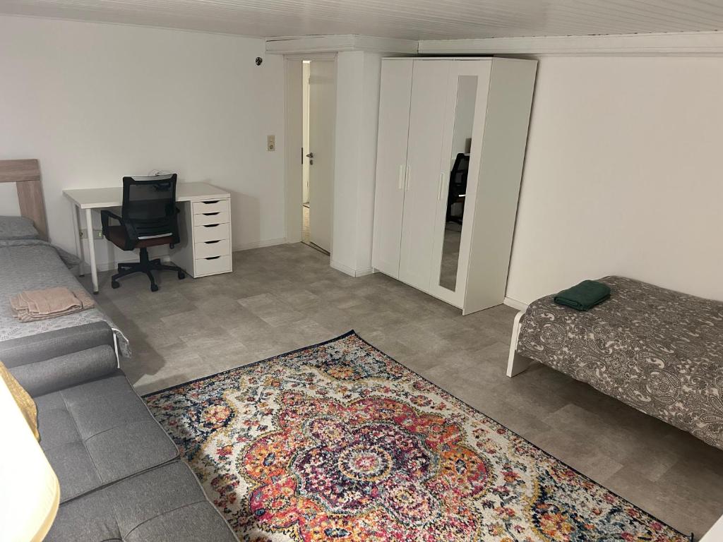 Souterrain Wohnung in der Nähe vom Düsseldorfer Flughafen photo 3