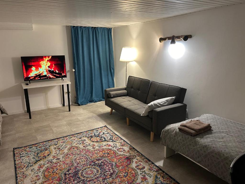 Souterrain Wohnung in der Nähe vom Düsseldorfer Flughafen photo 1