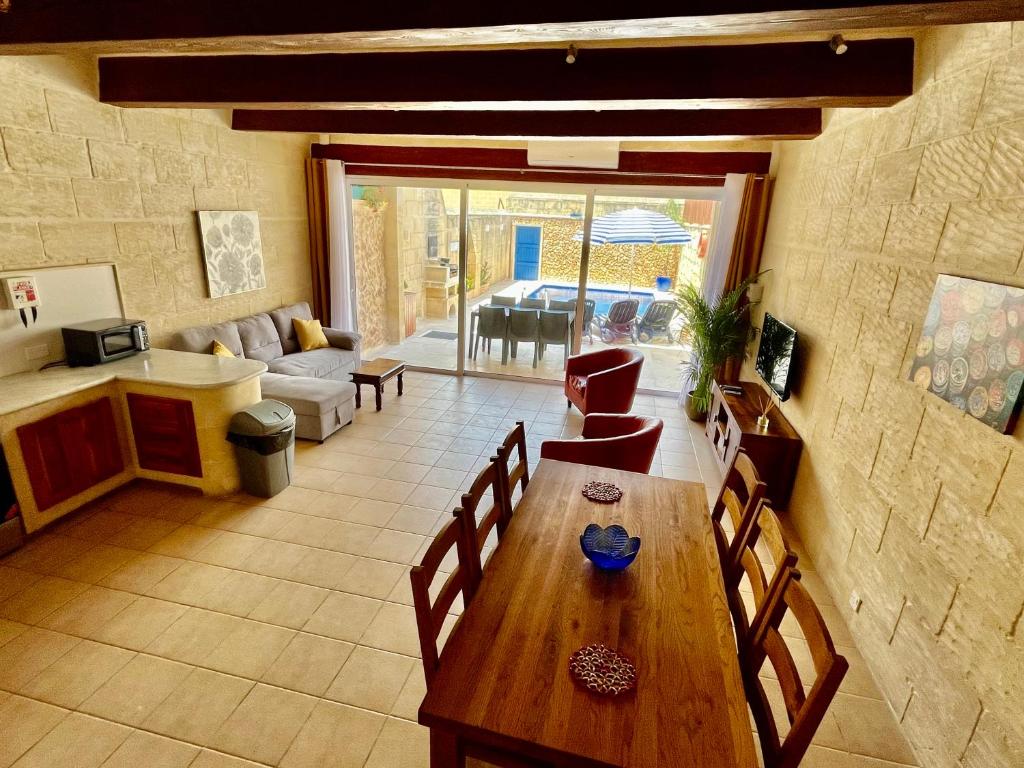 Diana Farmhouse Gozo 4 bedrooms photo 2