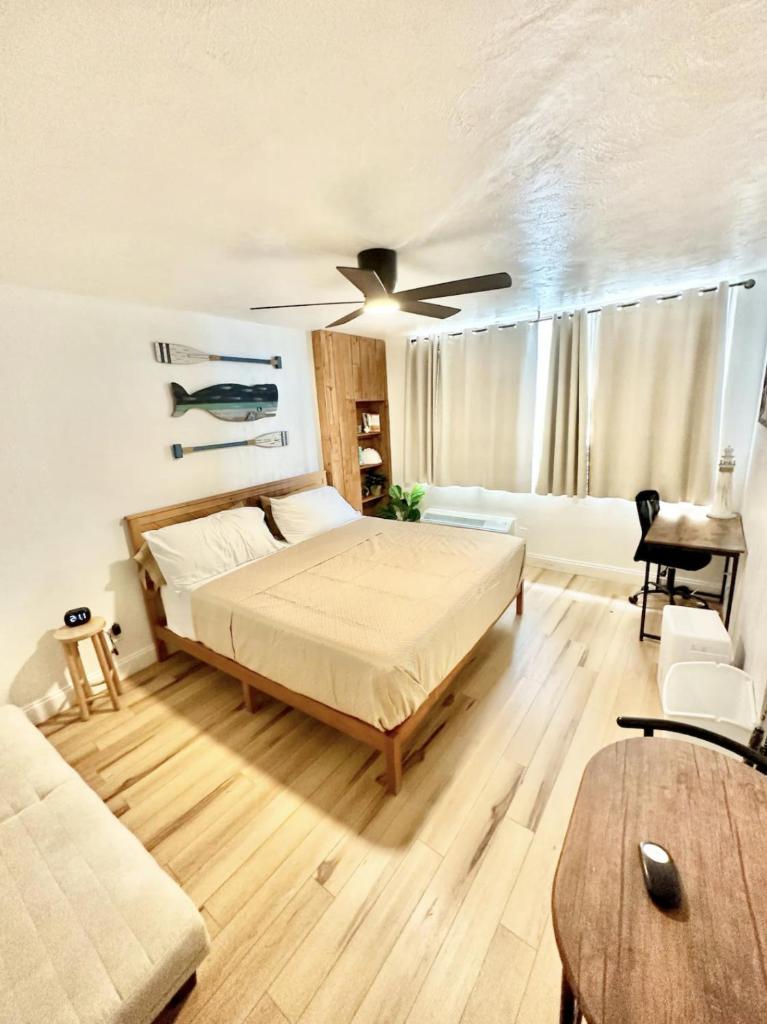 OCEAN FRONT Condo Daytona Beach! photo 1