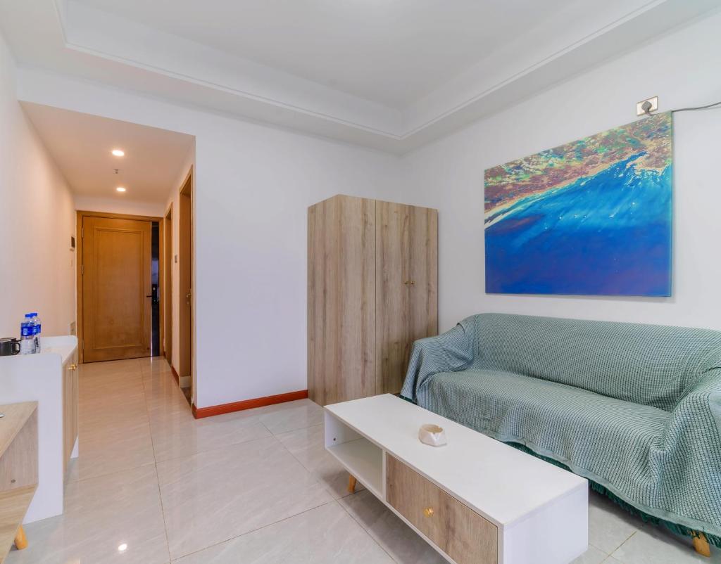 Coco Apatement - Zhongshan Tianyi International Plaza Store photo 2