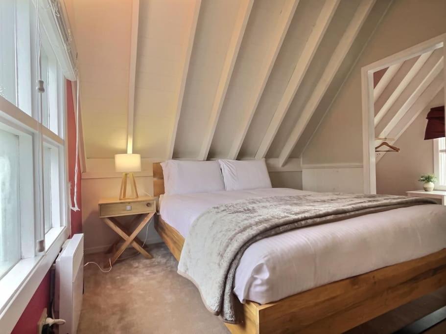 Vaucluse Chalet, alpine-getaways photo 1