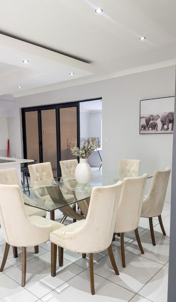 Essence Lifestyle Self-Catering Accommodation - Academia photo 4