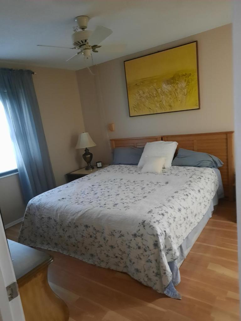 4080 Lake Bayshore Drive image
