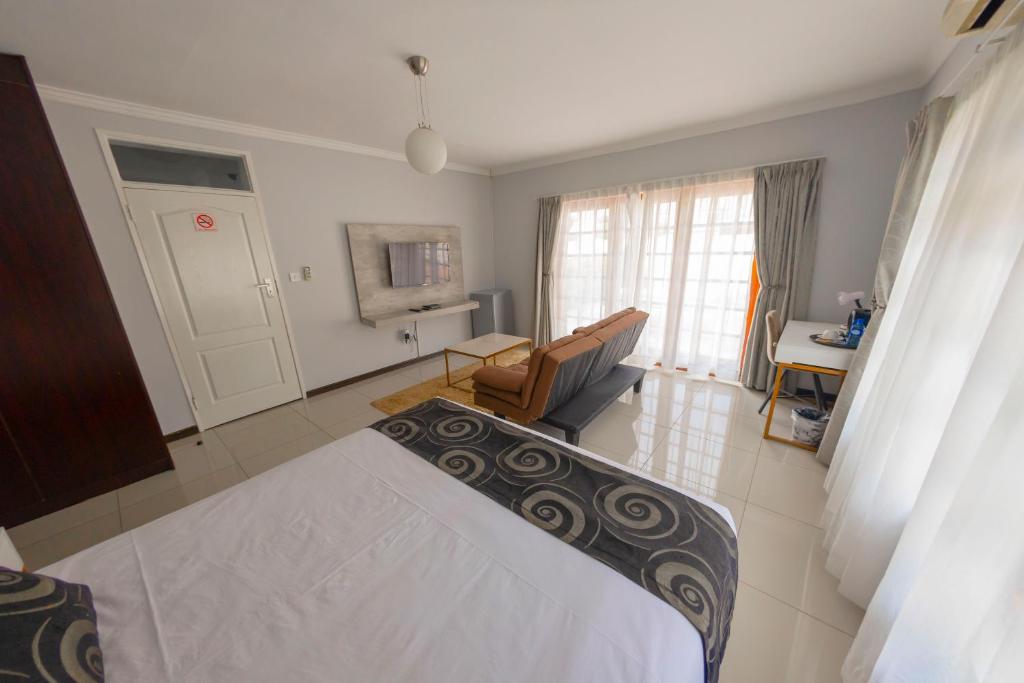 Green Lagoon Guest House Tawana photo 3