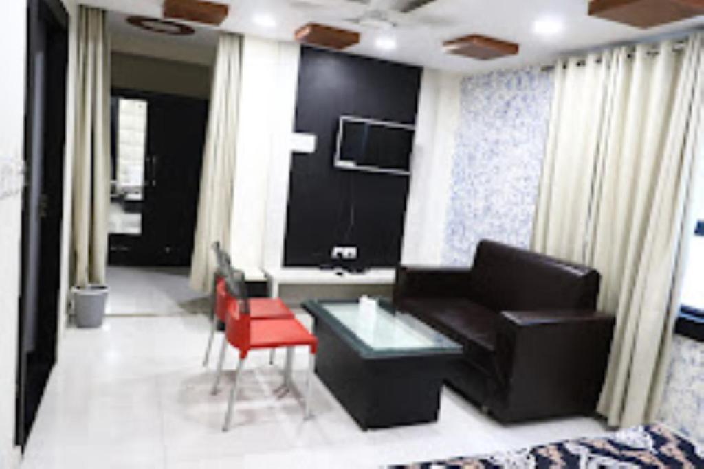 HOTEL VEER BHUMI PALACE Jhansi photo 1