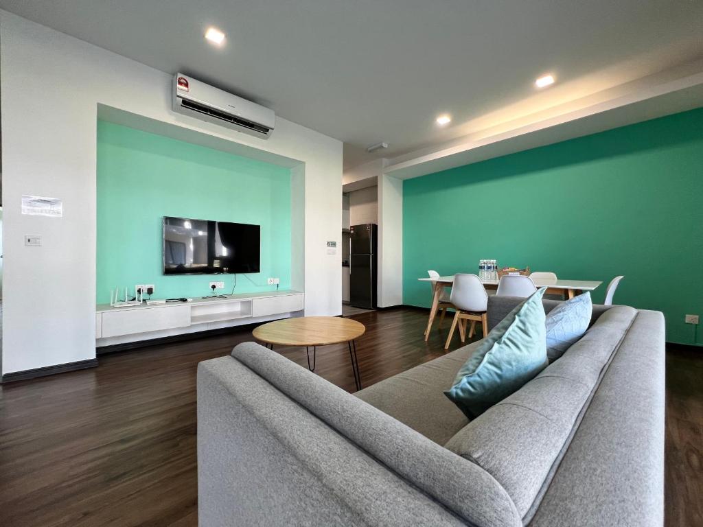 Roxy Sematan Beach Townhouse Deluxe 7 ,8 ,9 photo 4