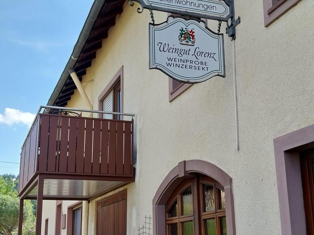 Weingut-Ferienwohnungen Lorenz photo 1