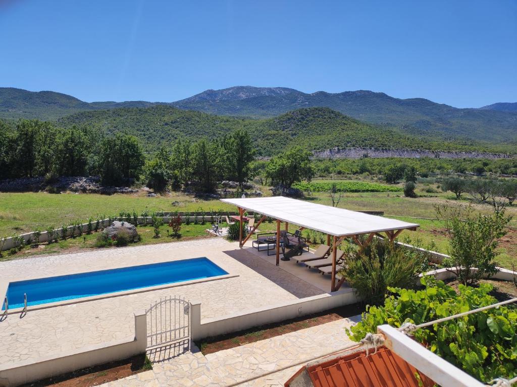 Holiday House Mila photo 2