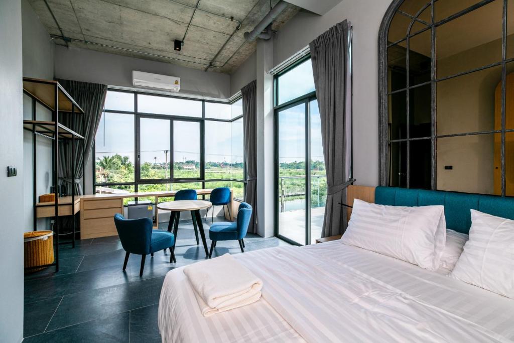 Chainam-Charmchuree residences cafe and spa photo 1